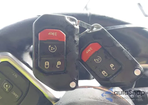 2018 Jeep Wrangler Unlimited Sahara z USA, uszkodzony, nr VIN 1C4HJXEN5JW302458